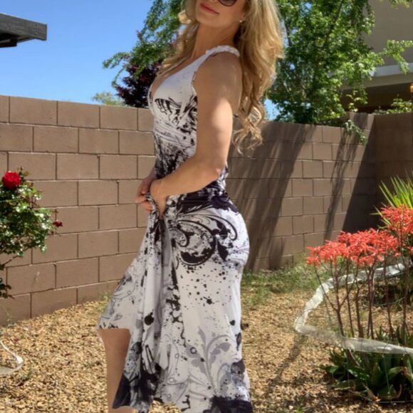 Super cute halter dress, super soft with stud beading - Picture 4 of 4